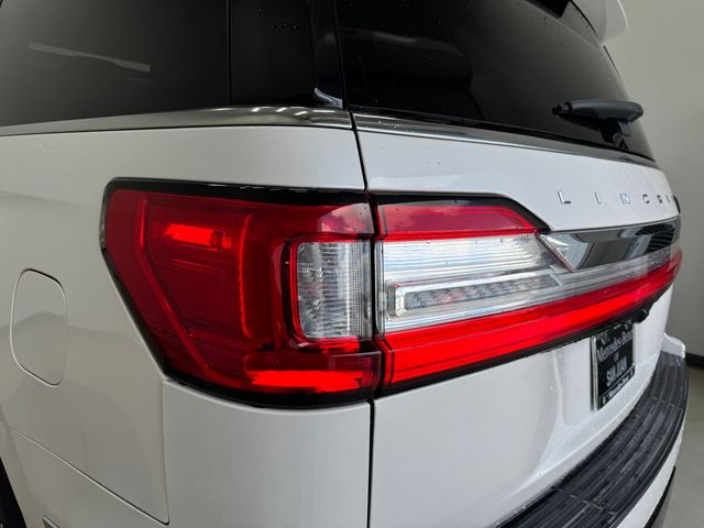 2019 Lincoln Navigator L Reserve photo 33