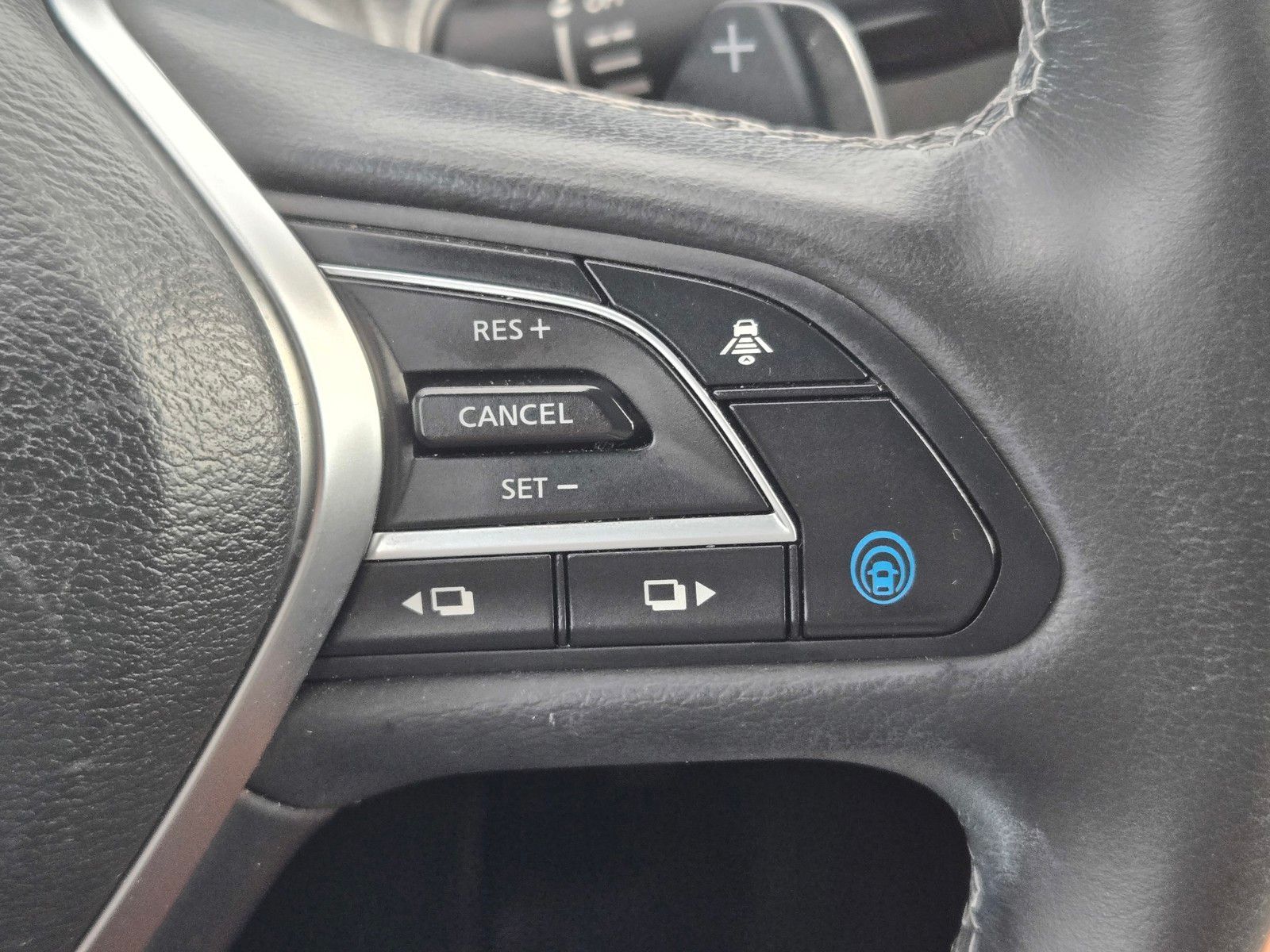 2022 Infiniti QX50 Luxe photo 23