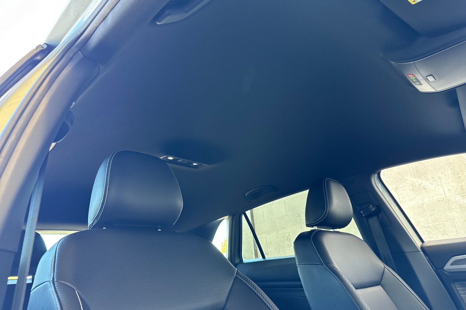 2023 Volkswagen Atlas Cross Sport V6 SE Technology photo 17