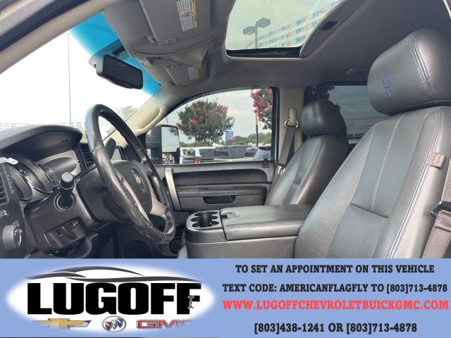 2013 Chevrolet Silverado 2500HD LT photo 4