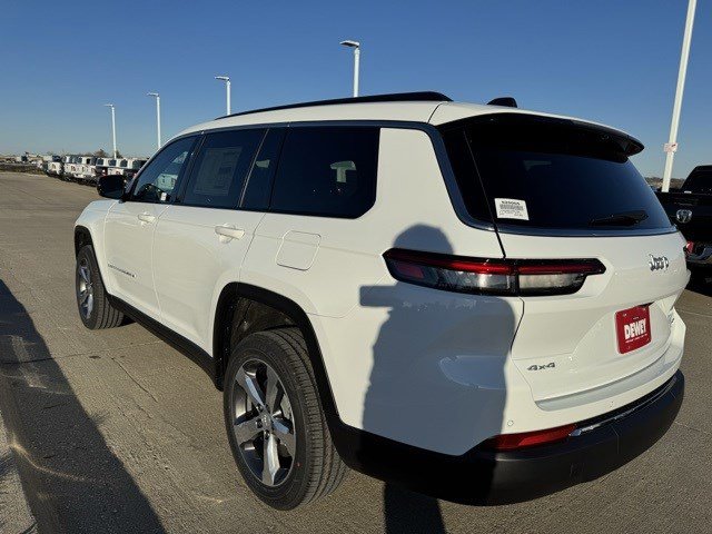 2025 Jeep Grand Cherokee Limited photo 6