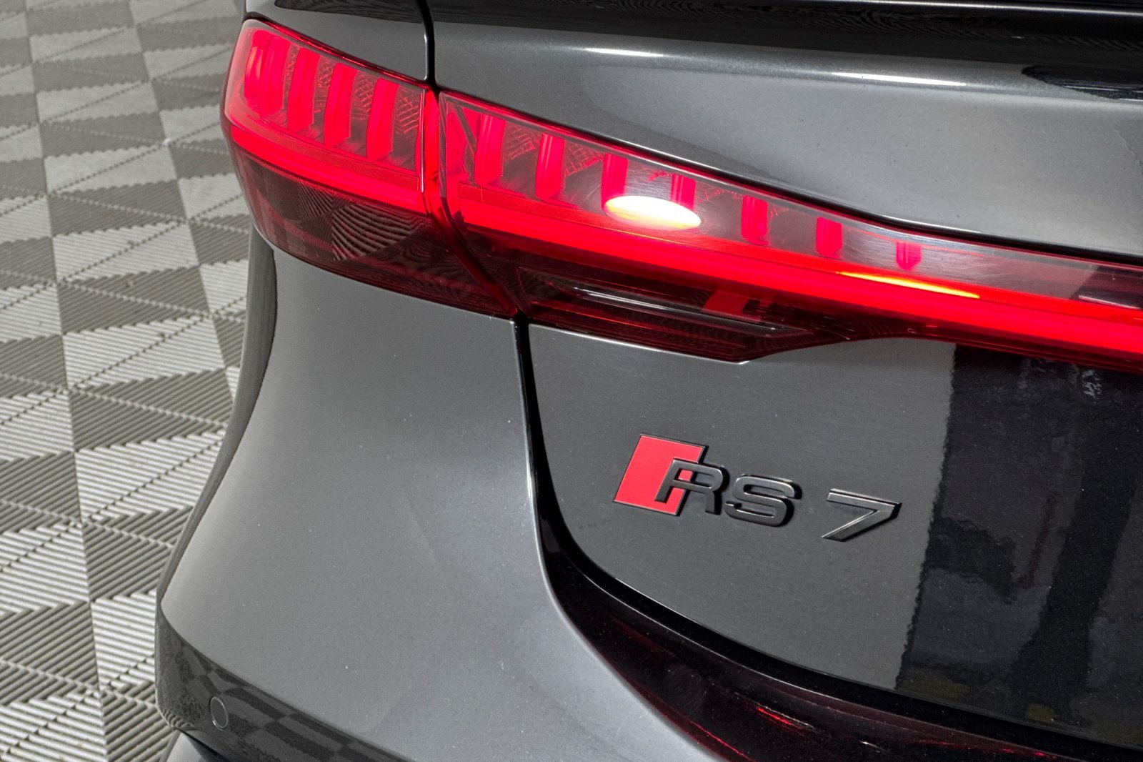 2021 Audi RS 7 Base photo 27