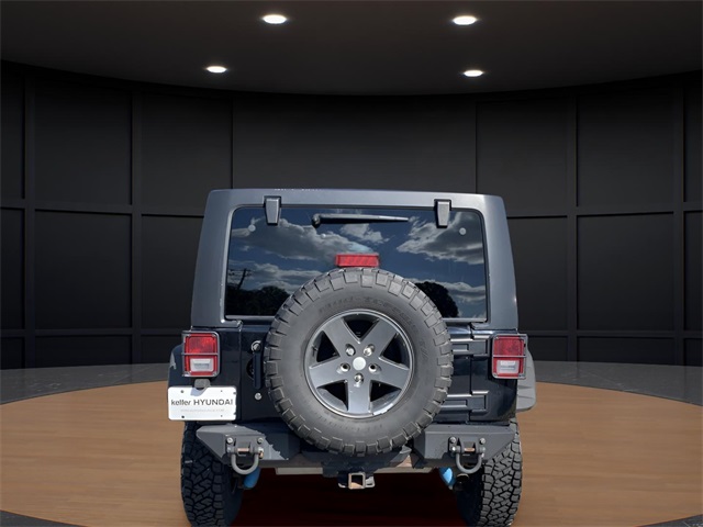 2011 Jeep Wrangler Unlimited Rubicon photo 4