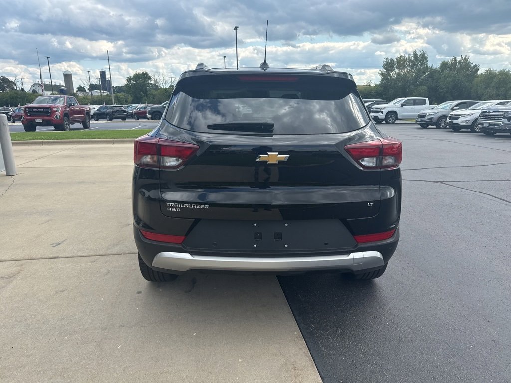 2026 Chevrolet Trailblazer LT photo 3