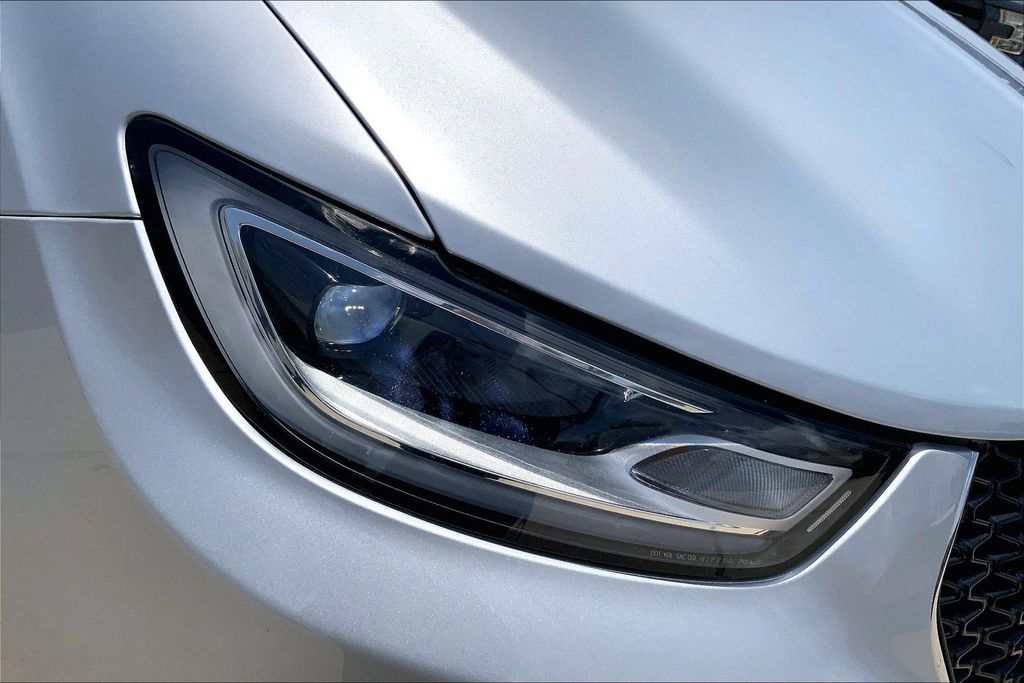 2024 Chrysler Pacifica Touring L photo 21