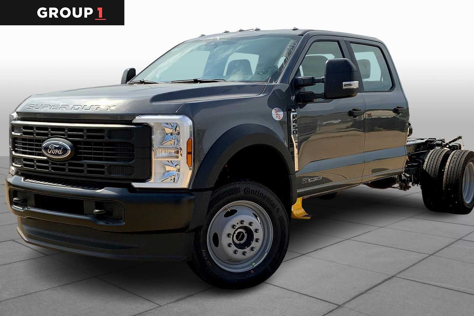 2025 Ford F-350 XL photo 4