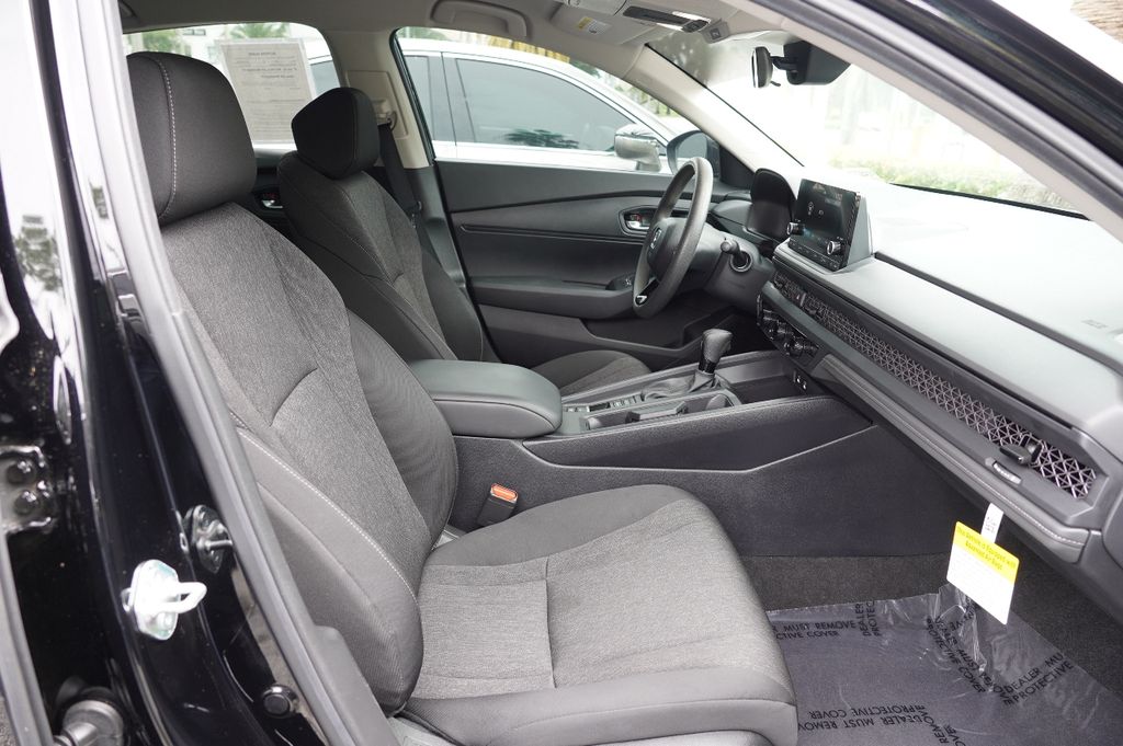 2024 Honda Accord LX photo 8