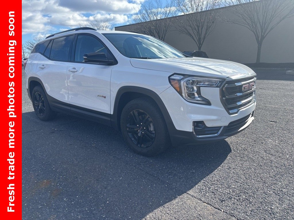2022 GMC Terrain AT4's photo