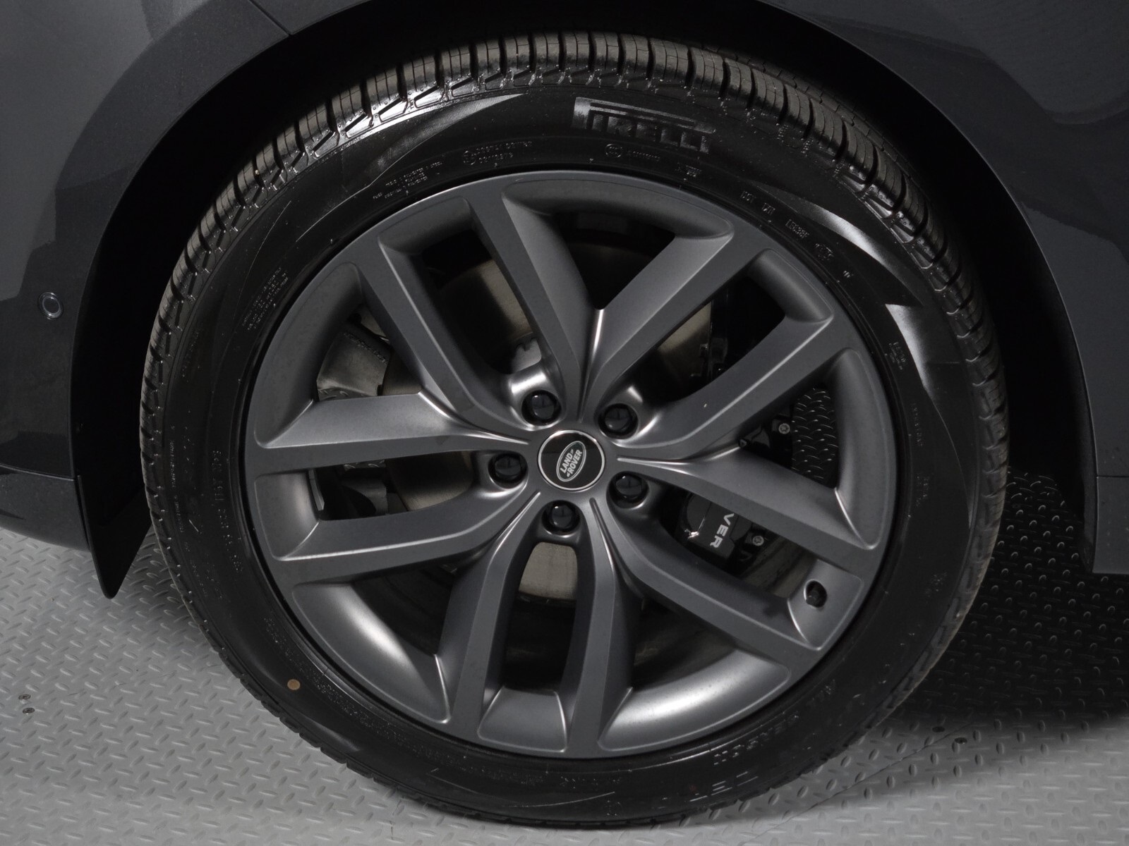 2025 Land Rover Range Rover Sport SE photo 8