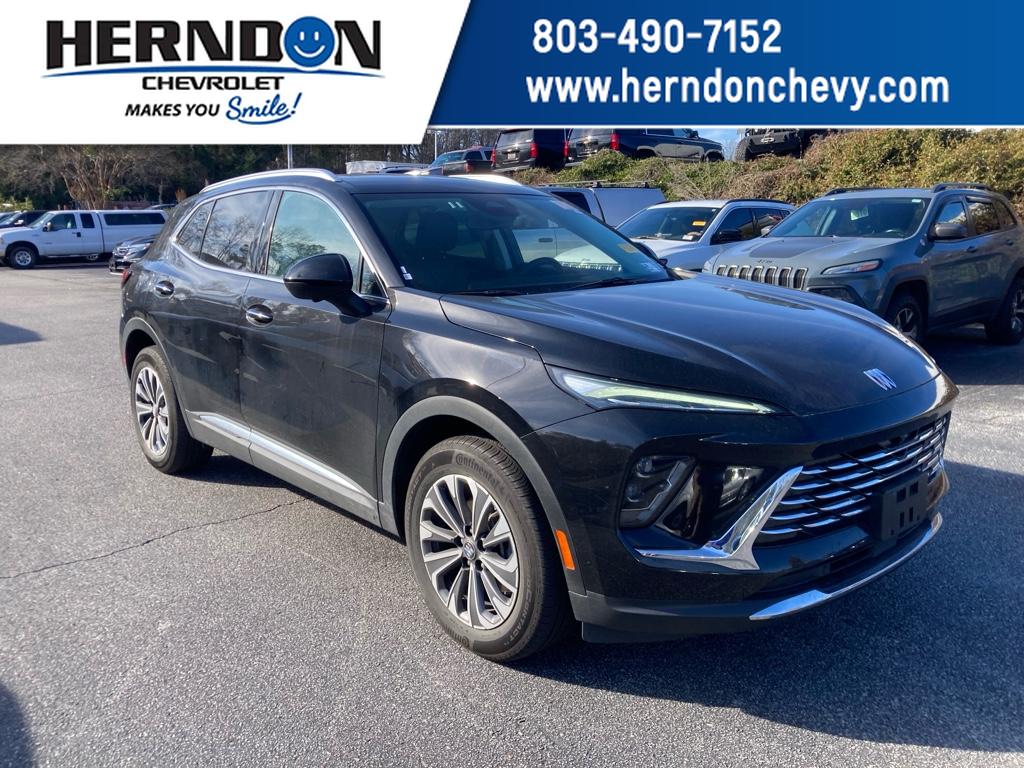 2025 Buick Envision Preferred's photo