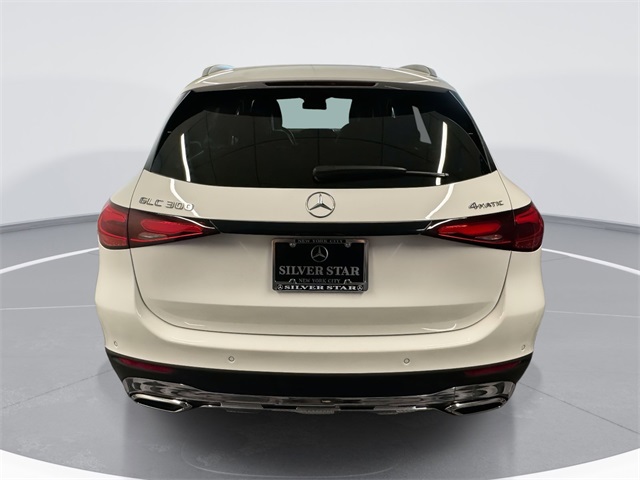 2024 Mercedes Benz GLC 300 4MATIC photo 4