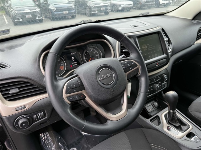 Used 2015 Jeep Cherokee Latitude with VIN 1C4PJLCB5FW711936 for sale in Manassas, VA