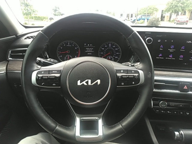 2023 Kia K5 EX photo 8
