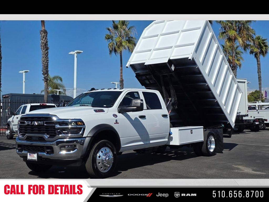 New 2025 RAM 5500 Chassis Cab Tradesman 4D Crew Cab in Newark