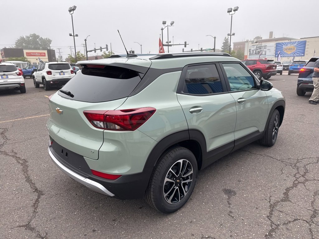 2026 Chevrolet Trailblazer LT photo 8