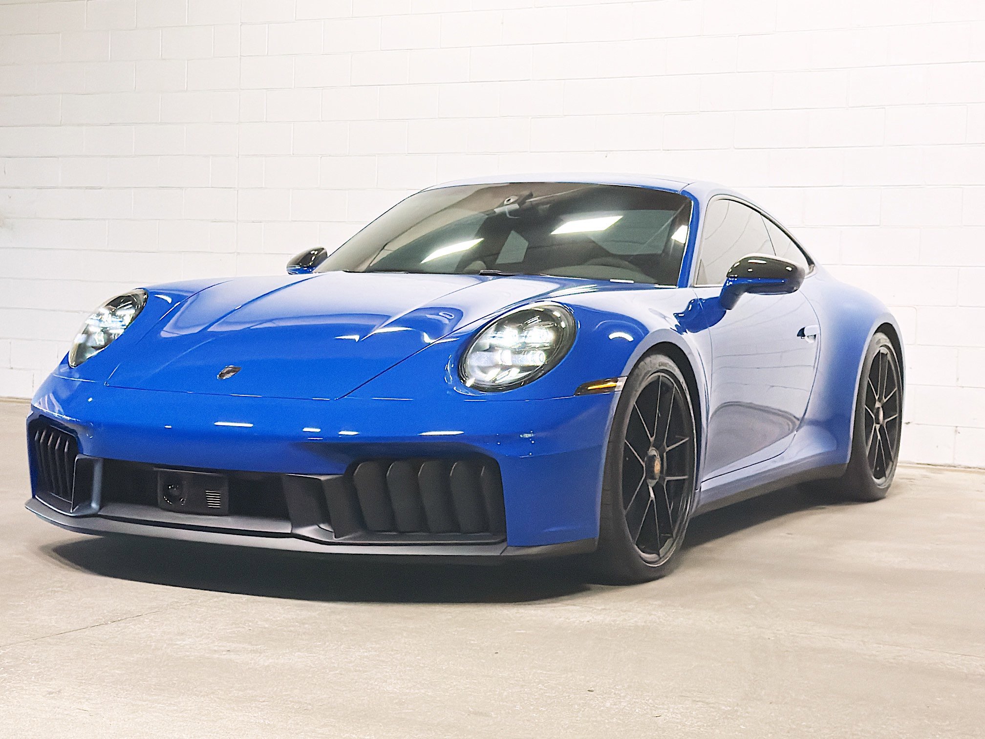 2025 Porsche 911 GTS's photo