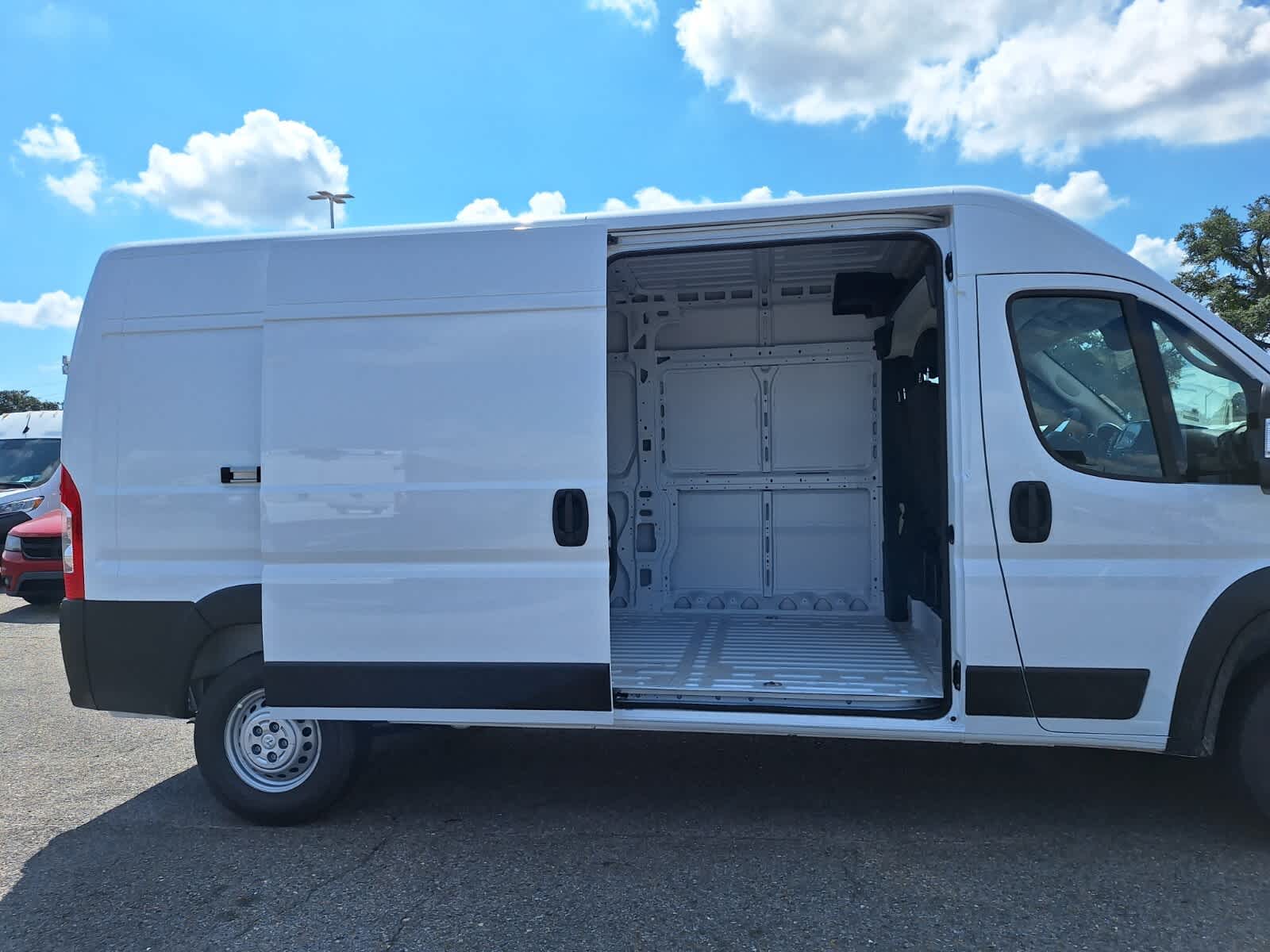 2025 Ram ProMaster 2500 photo 14