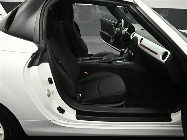2014 MAZDA MX-5 - Image 20