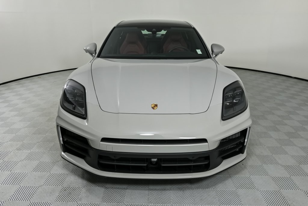 2025 Porsche Panamera Base photo 31