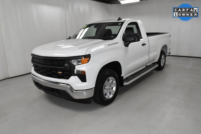 2024 Chevrolet Silverado 1500 photo 2