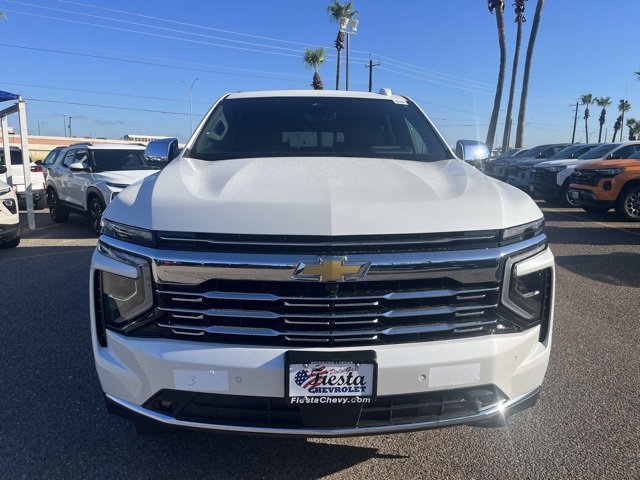 2025 Chevrolet Suburban Premier photo 2