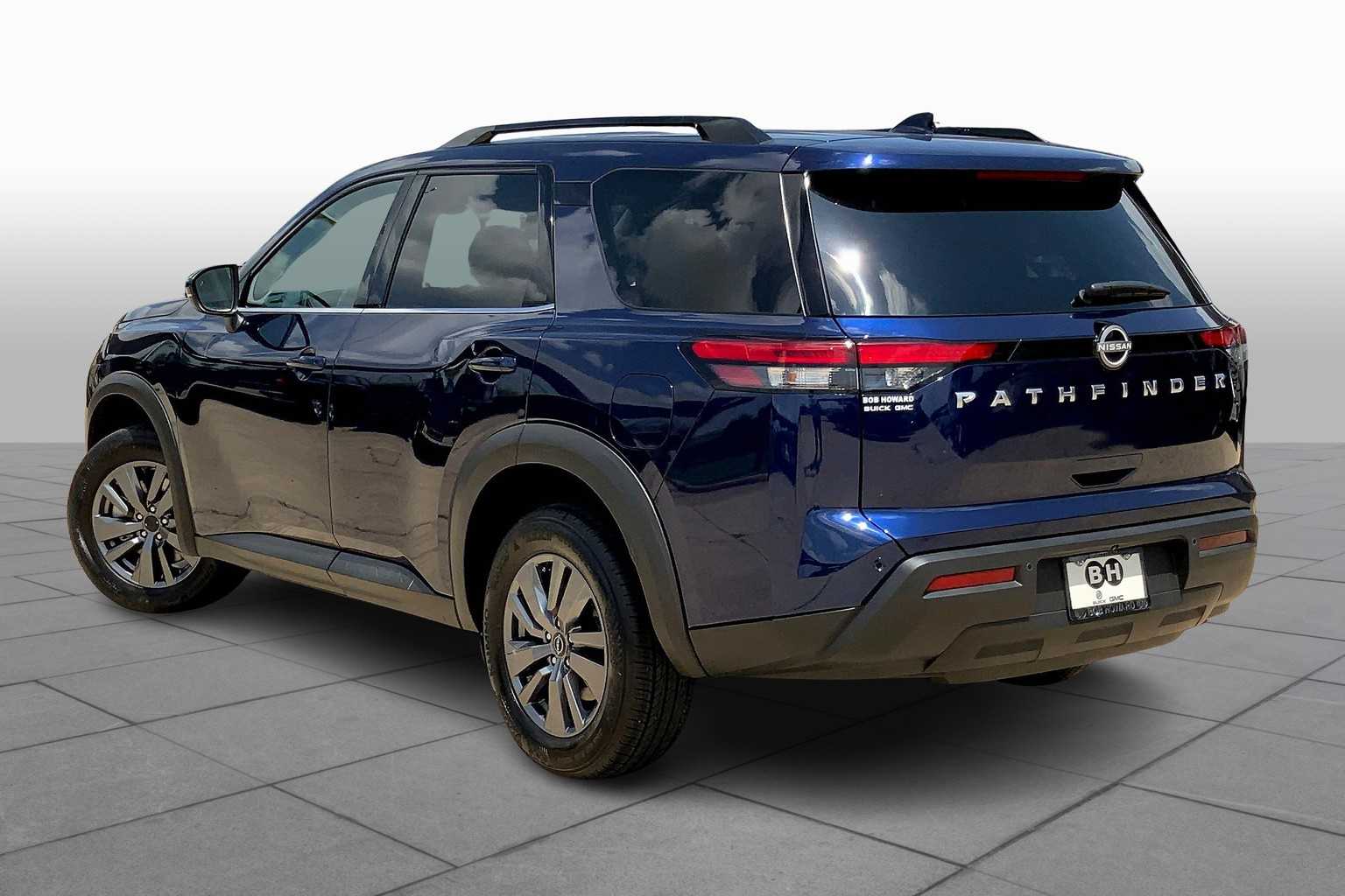 2025 Nissan Pathfinder SV photo 10