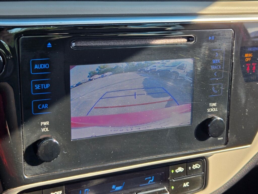 2019 Toyota Corolla LE photo 20