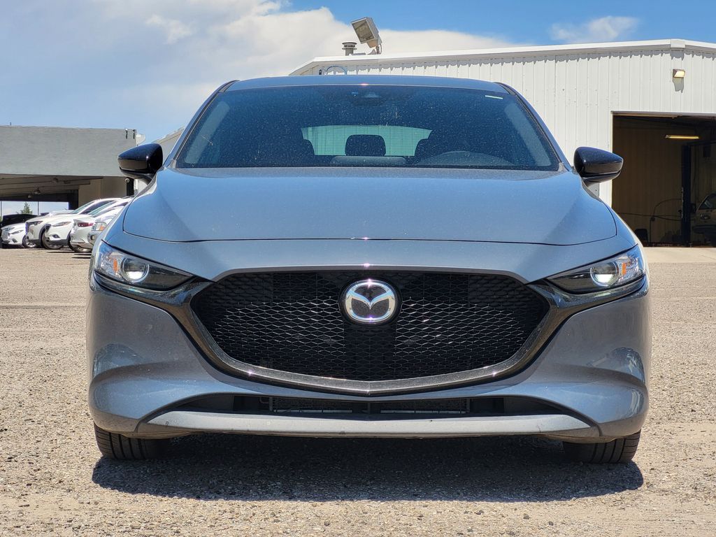2022 Mazda Mazda3 Hatchback Carbon photo 2