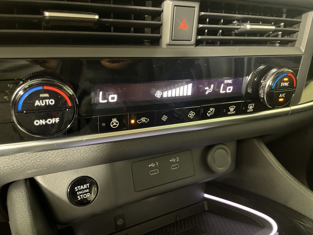 2026 Nissan Rogue SV photo 25