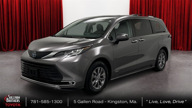 2021 Toyota Sienna XLE