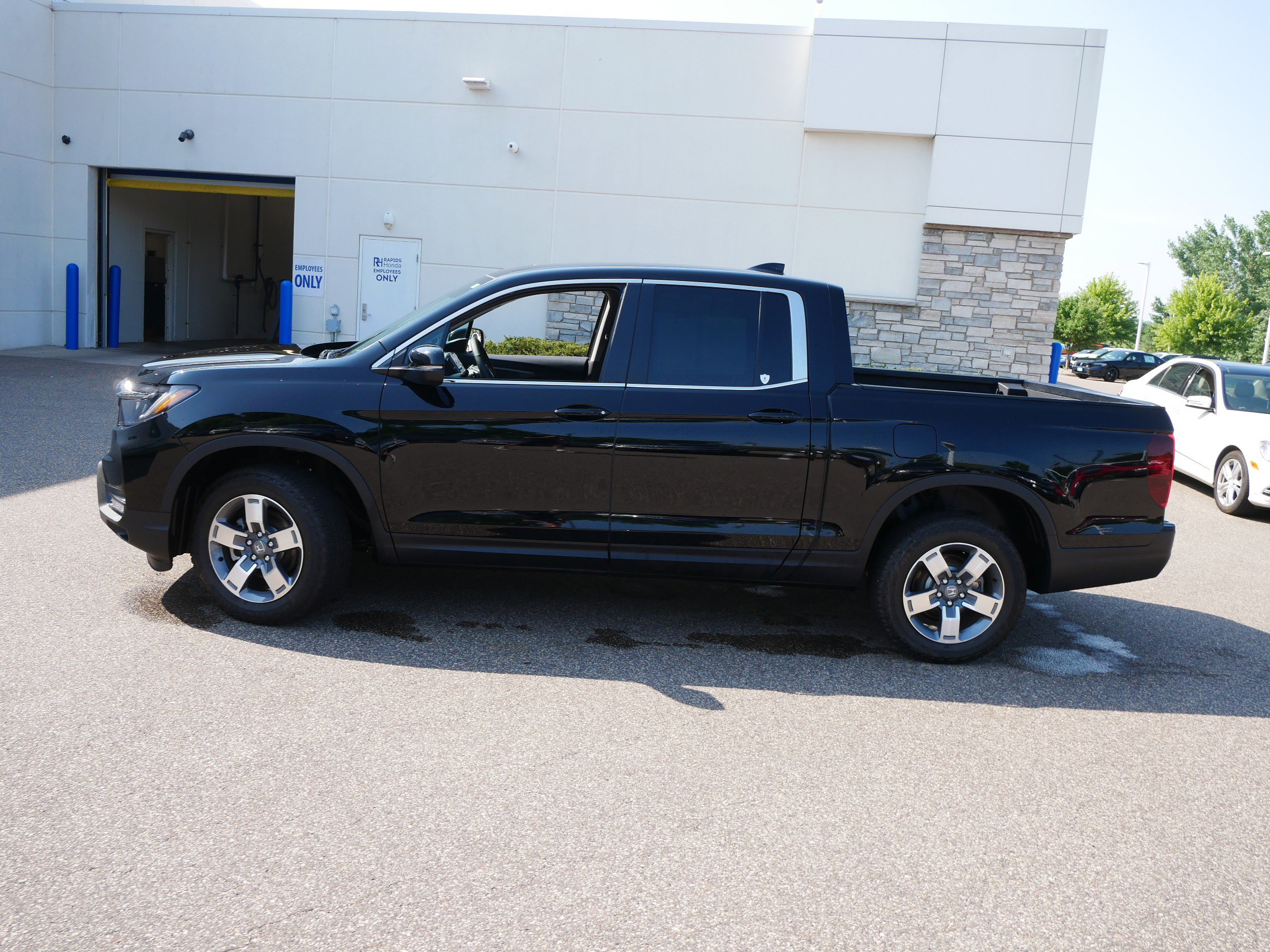 Certified 2025 Honda Ridgeline RTL with VIN 5FPYK3F51SB018892 for sale in Coon Rapids, Minnesota