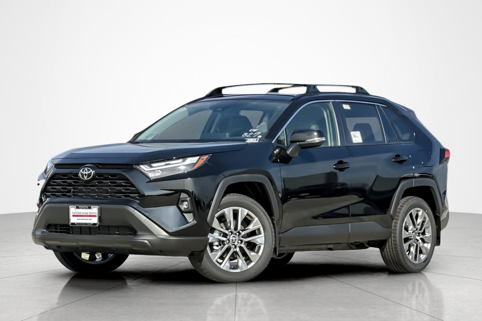 2025 Toyota RAV4 XLE Premium's photo