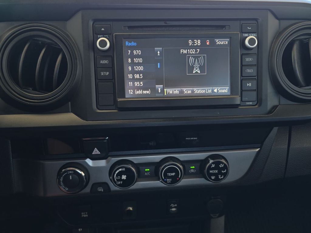 2018 Toyota Tacoma SR photo 12