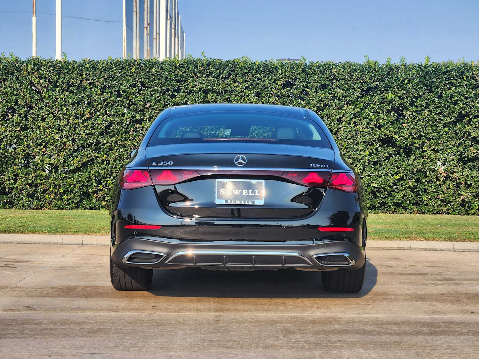 2025 Mercedes Benz E 350 photo 5