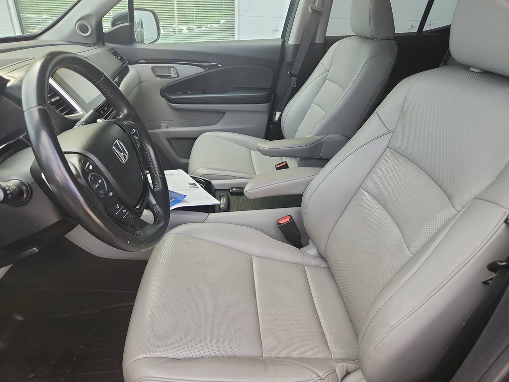2020 Honda Ridgeline RTL-E photo 8