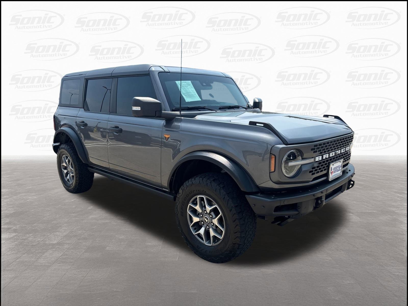 2022 Ford Bronco Badlands photo 6
