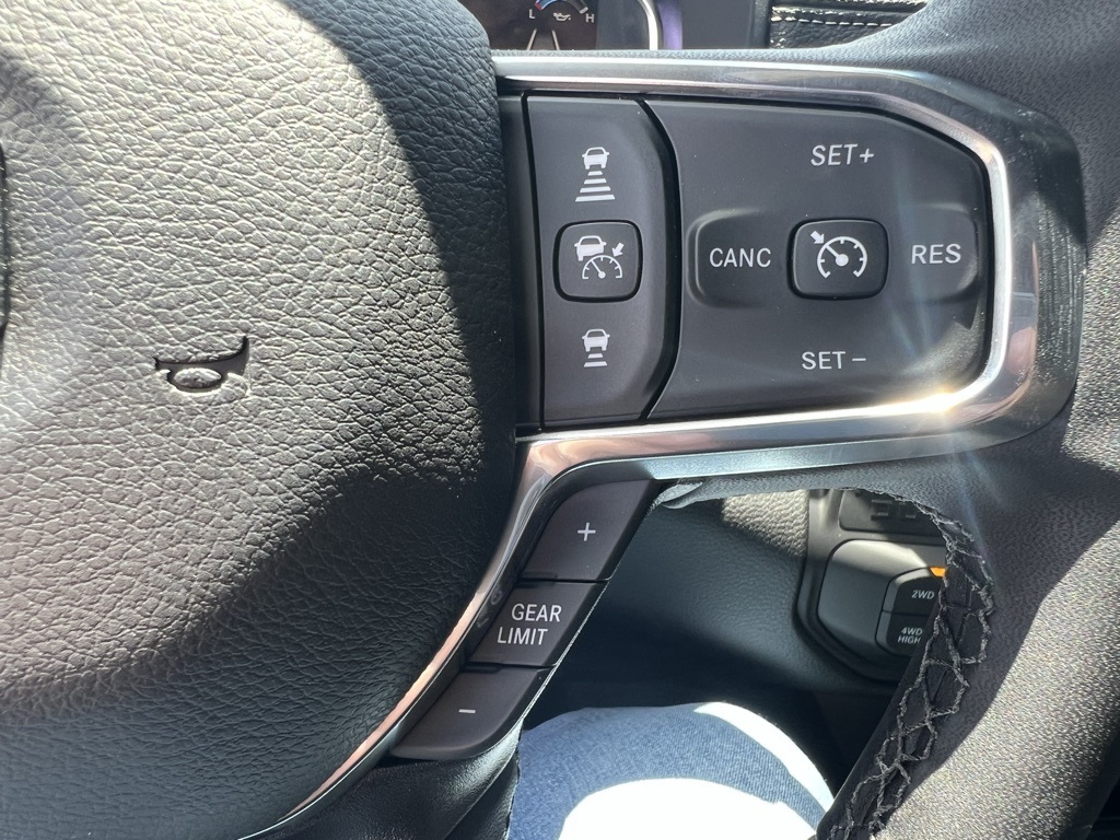 2025 Ram 3500 Laramie photo 36