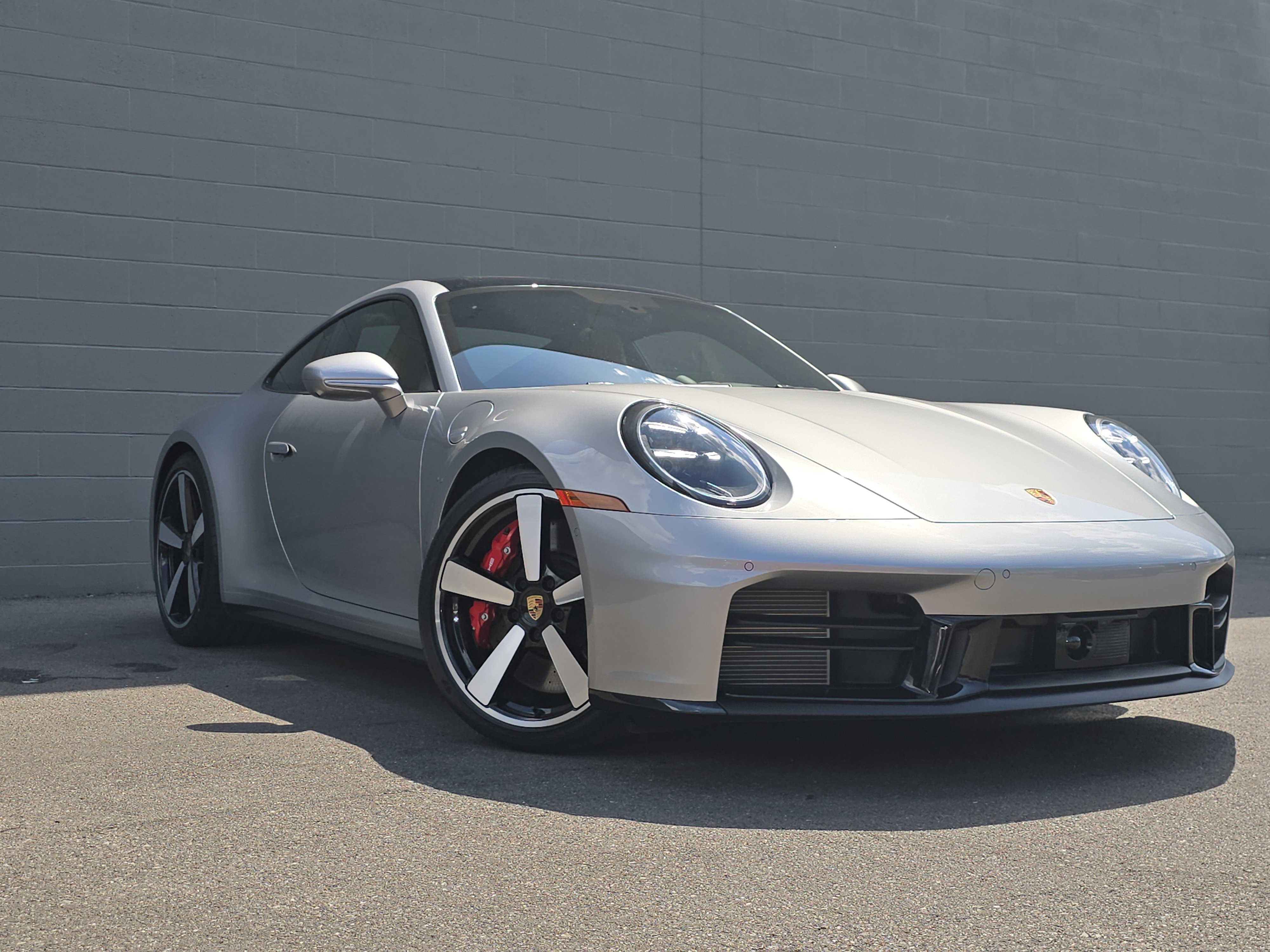 2025 Porsche 911 S photo 3
