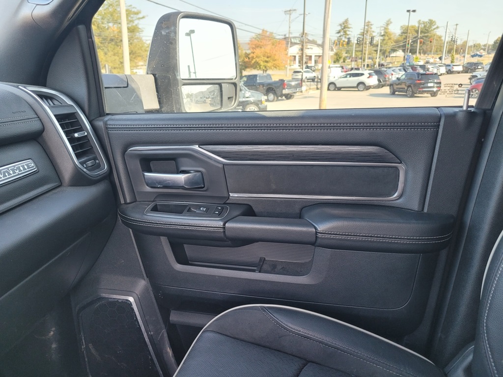 2024 Ram 2500 Laramie photo 19