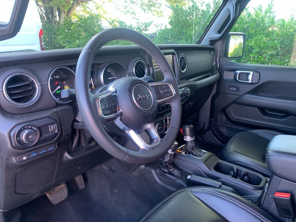 2023 Jeep Wrangler Sahara 4xe photo 7