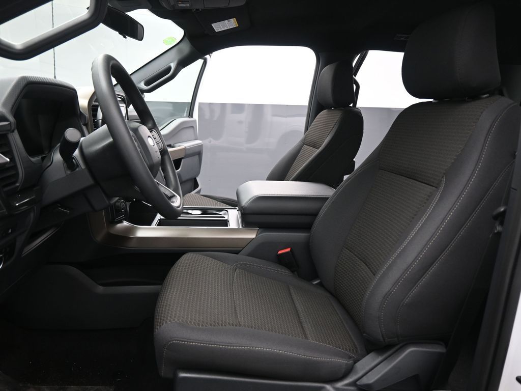 2025 Ford F-150 STX photo 7
