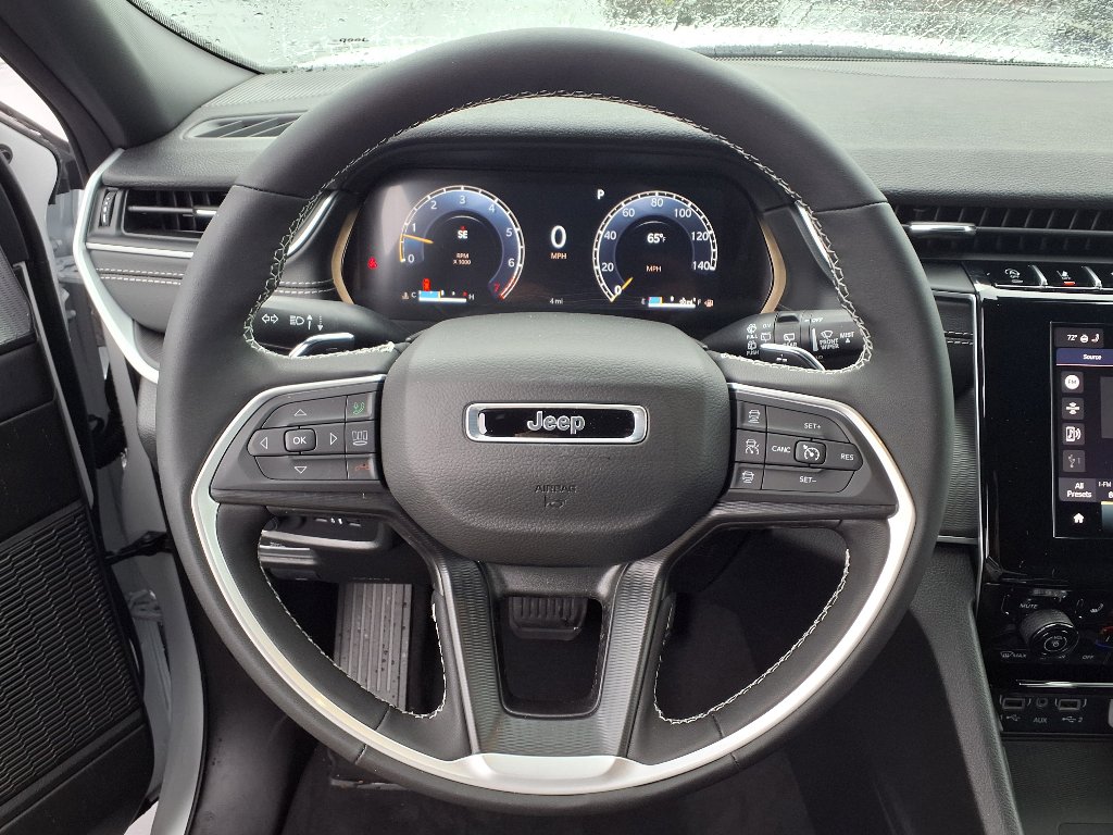 2025 Jeep Grand Cherokee Altitude X photo 11