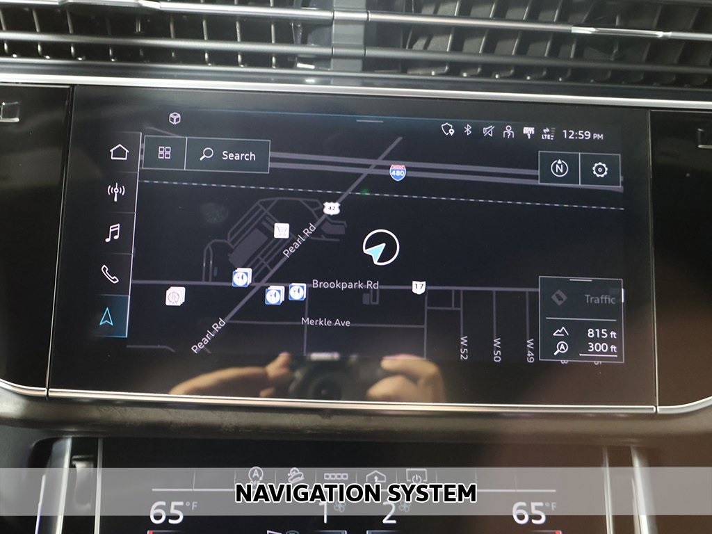 2022 Audi Q7 45 Premium Plus photo 3