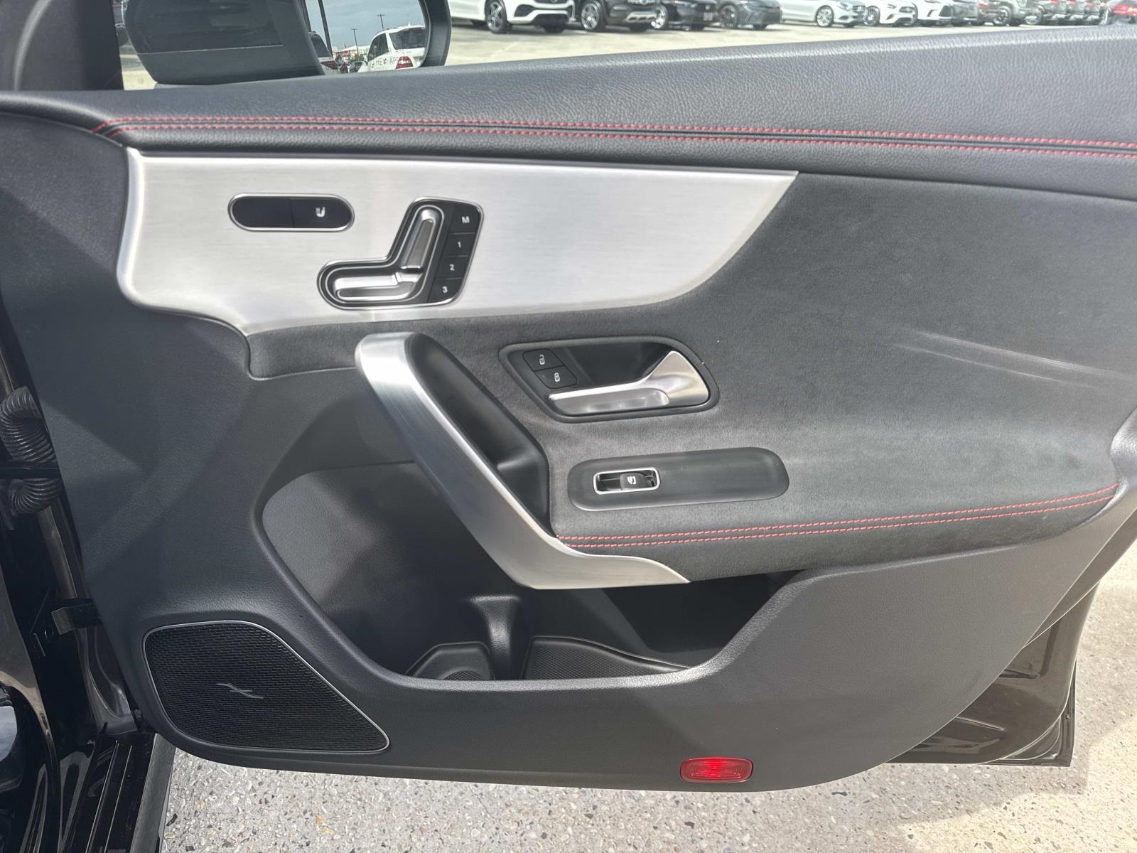 2025 Mercedes Benz CLA 35 AMG 4MATIC photo 13