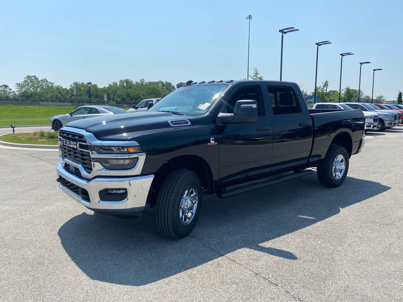 2025 Ram 2500 Tradesman photo 4