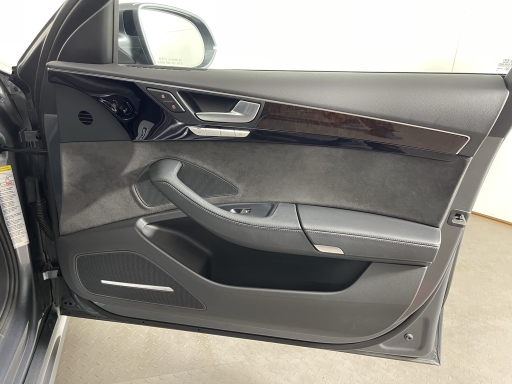 2017 Audi A8 L 3.0T Quattro photo 13