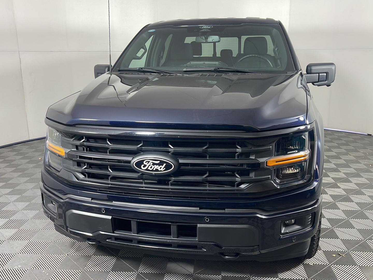 2024 Ford F-150 XLT photo 3