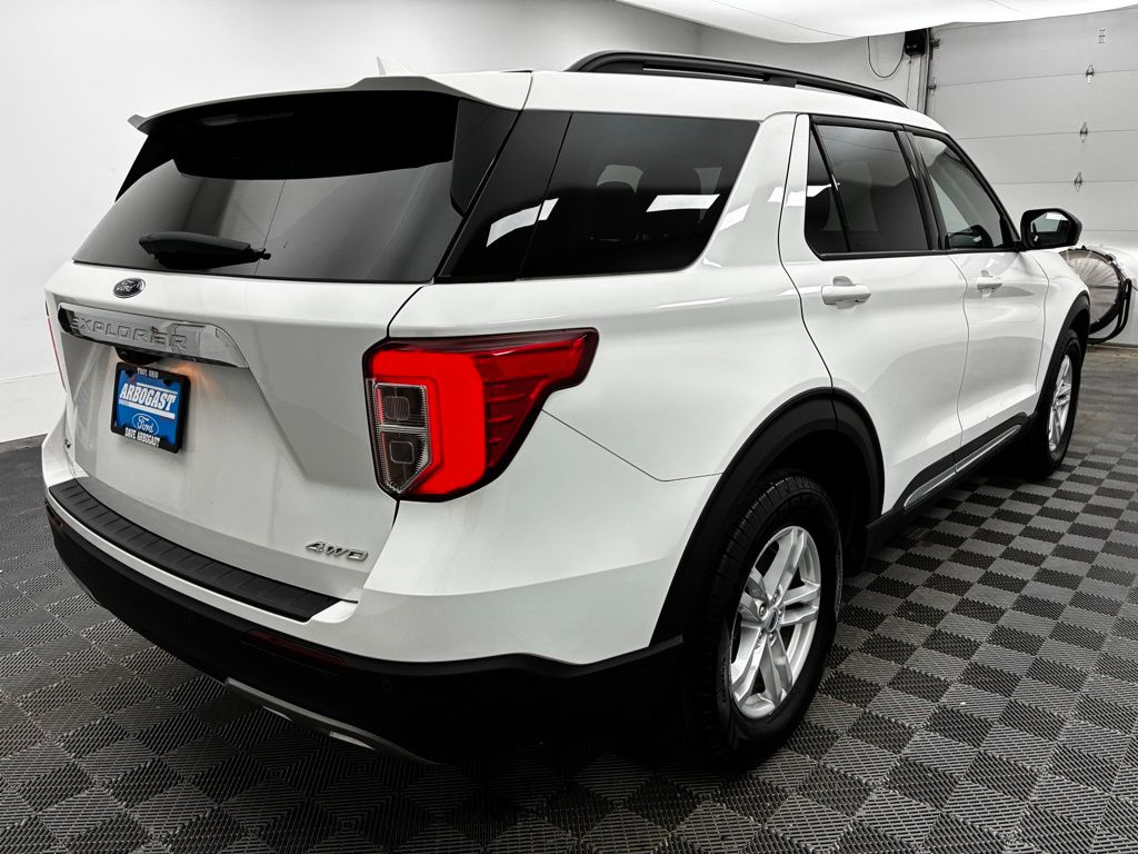 2023 Ford Explorer XLT photo 15