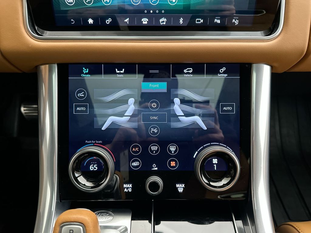 2022 Land Rover Range Rover Sport SVR photo 21