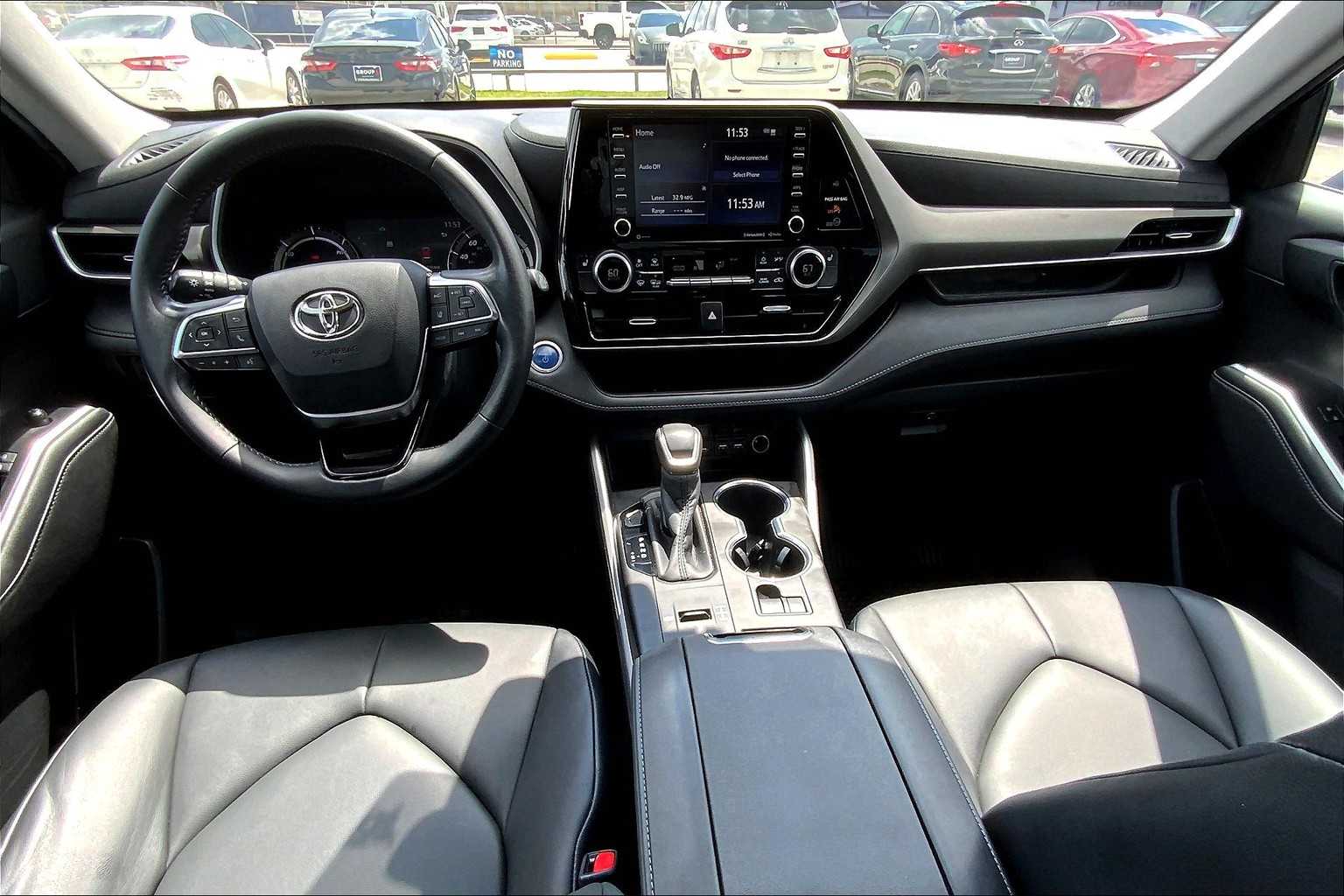 2020 Toyota Highlander Hybrid XLE photo 14